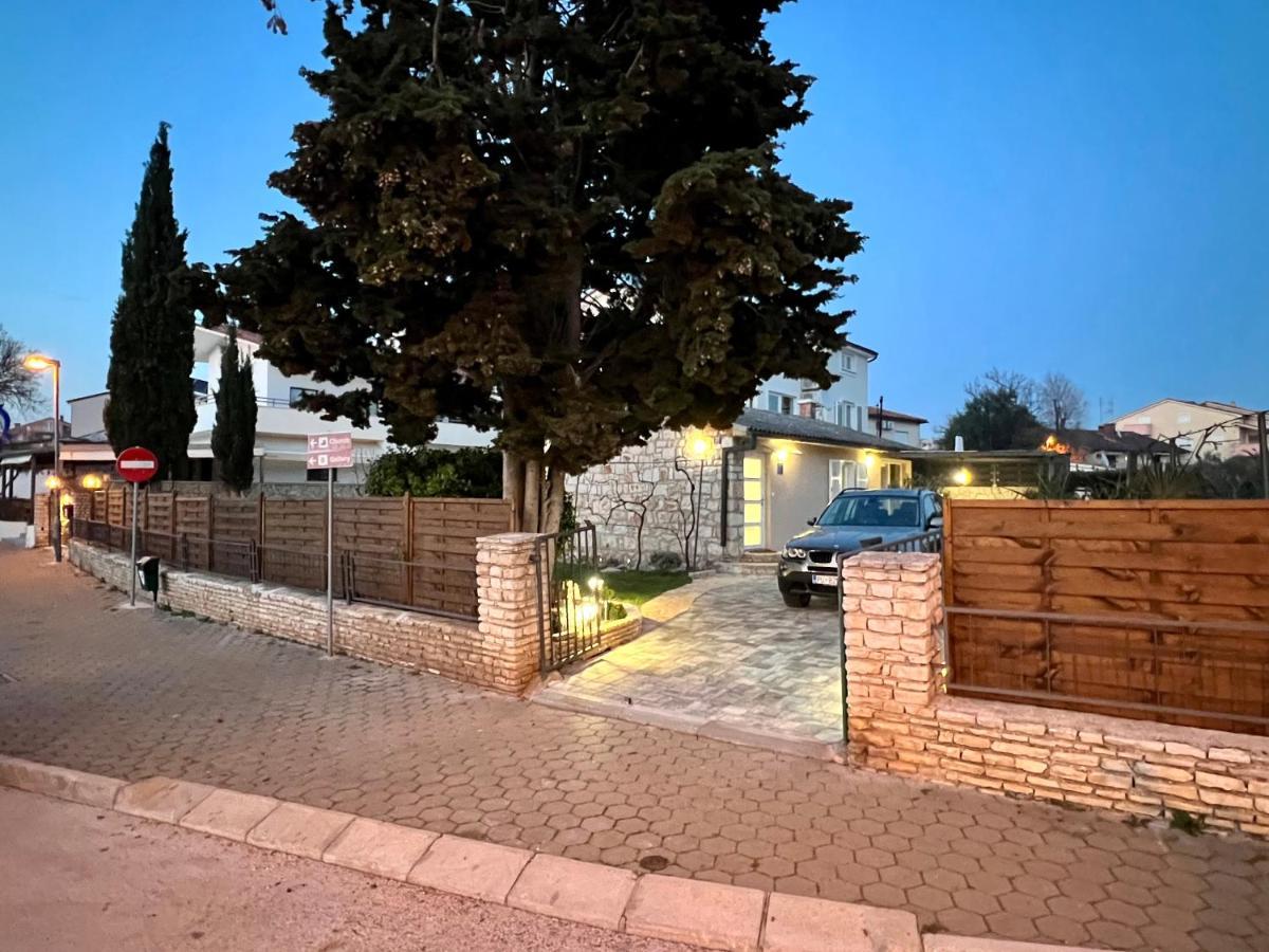 Villa Laurus Garden Medulin Exterior foto