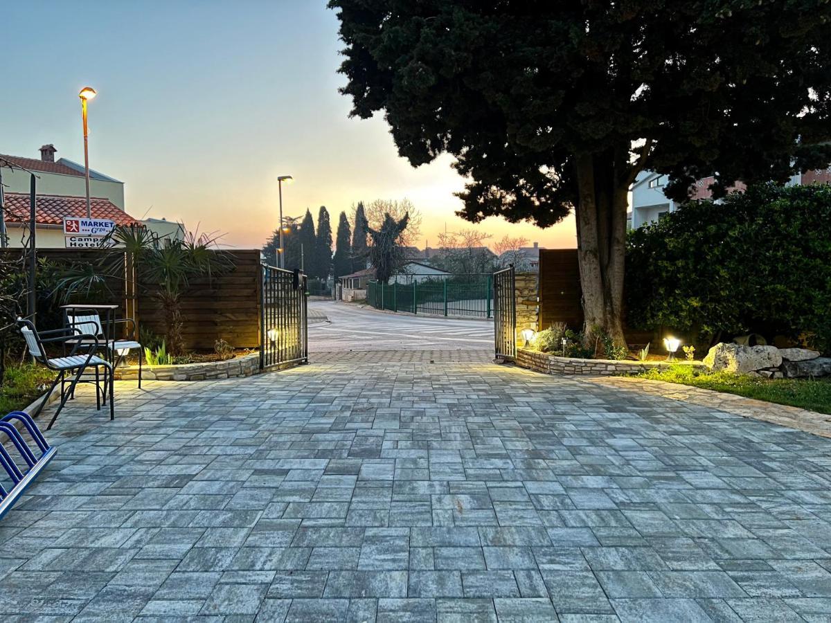 Villa Laurus Garden Medulin Exterior foto