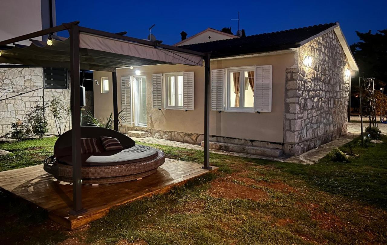 Villa Laurus Garden Medulin Exterior foto