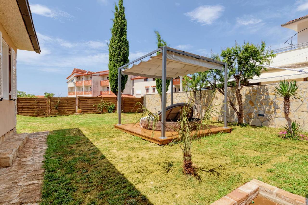 Villa Laurus Garden Medulin Exterior foto