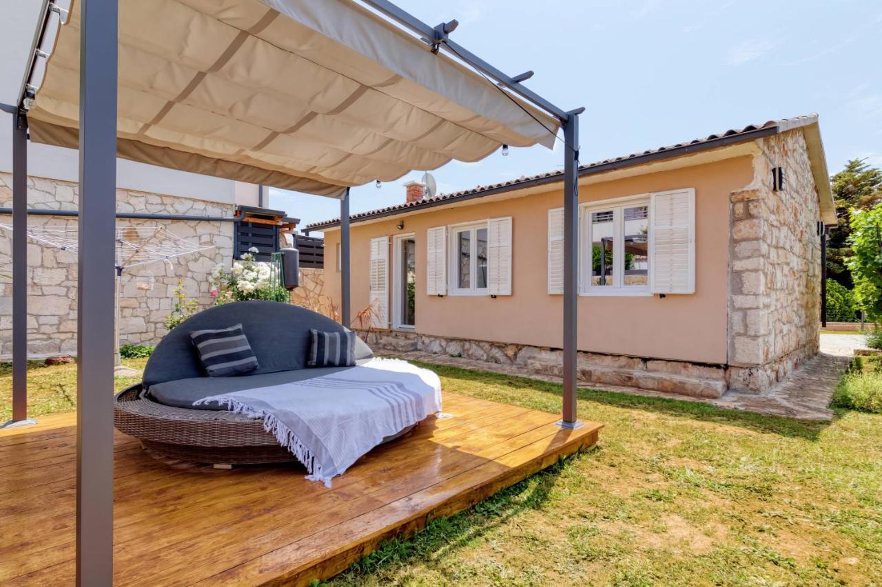 Villa Laurus Garden Medulin Exterior foto