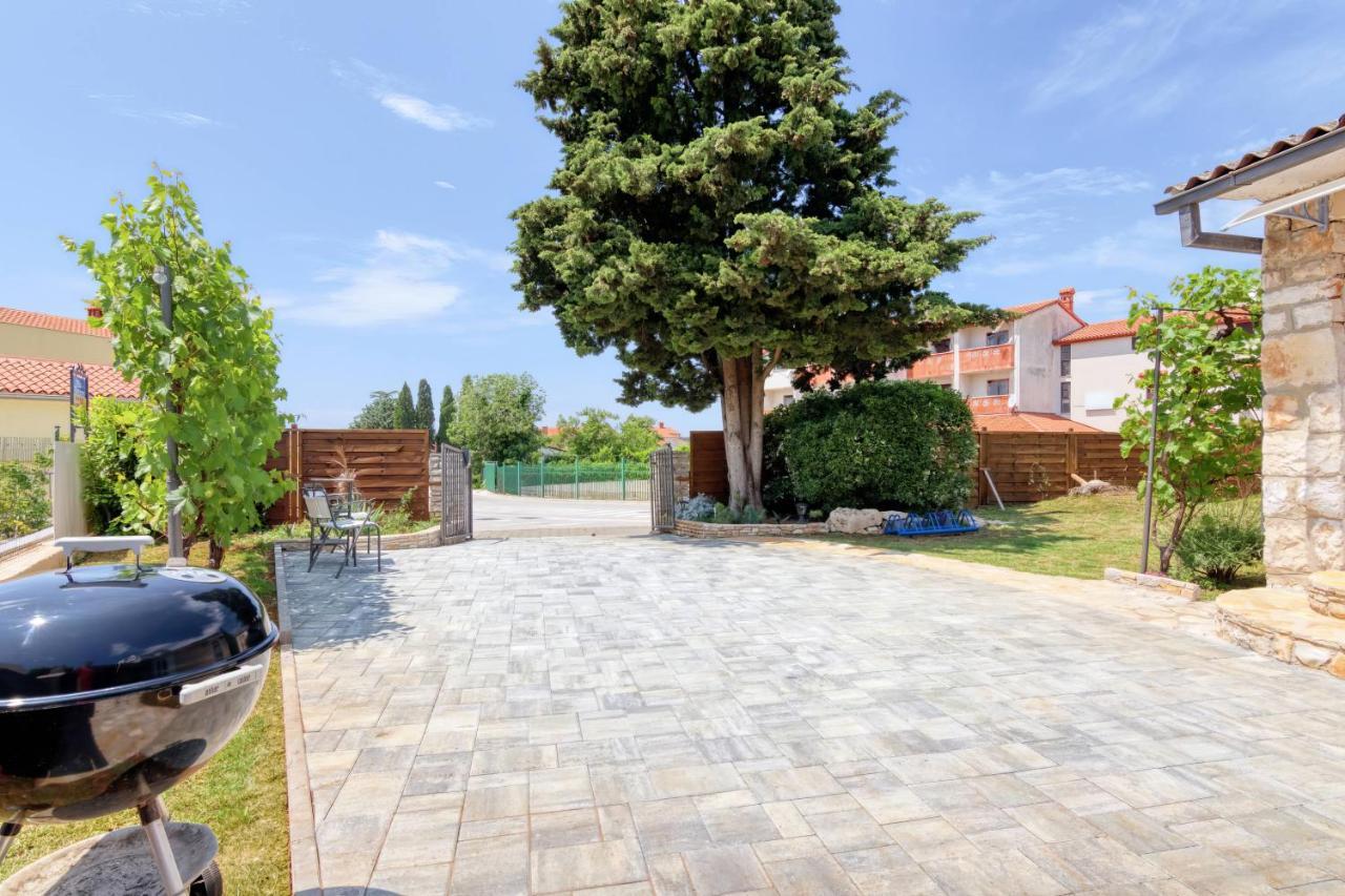 Villa Laurus Garden Medulin Exterior foto
